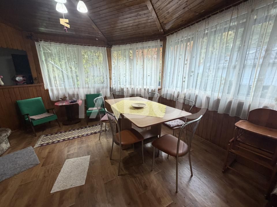 Casă cu 5 camere de vânzare în Dejani – fotografia 7 din 13