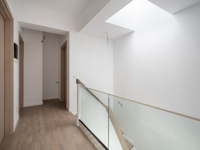 Casă cu 4 camere de vânzare în Central, Otopeni – fotografia 5 din 14