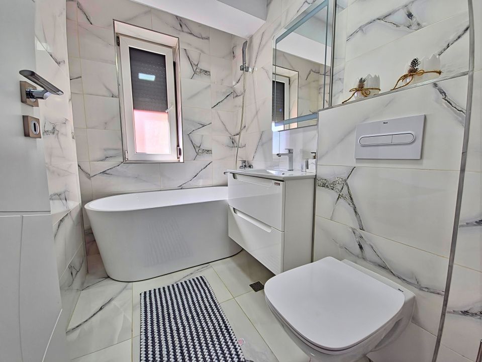Apartament cu 3 camere de închiriat în Ferdinand-CPL, Râmnicu Vâlcea – fotografia 9 din 14