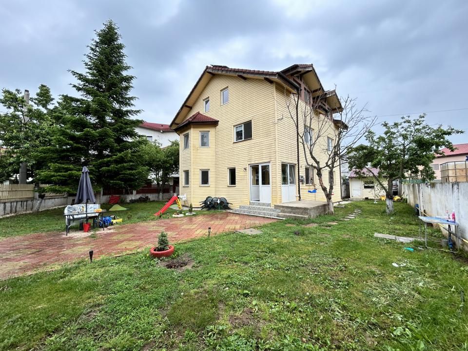 Casă cu 7 camere de vânzare în Central, Pantelimon – fotografia 1 din 20