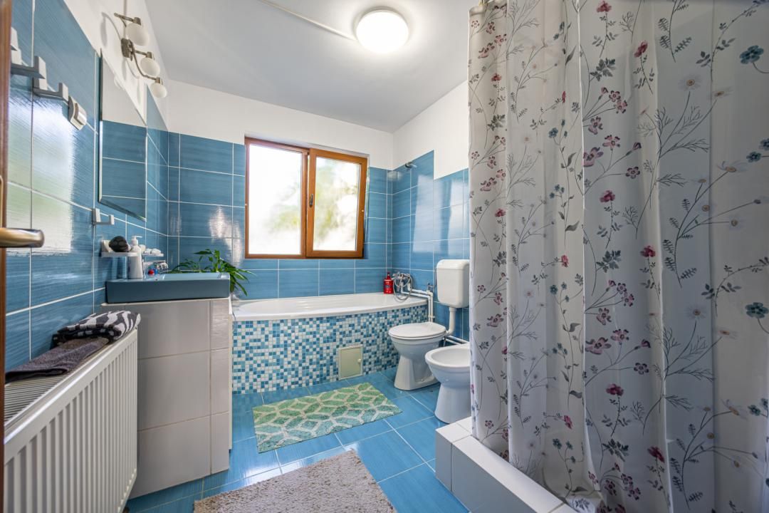 Casă cu 7 camere de vânzare în Simeria, Sfântu Gheorghe – fotografia 7 din 21