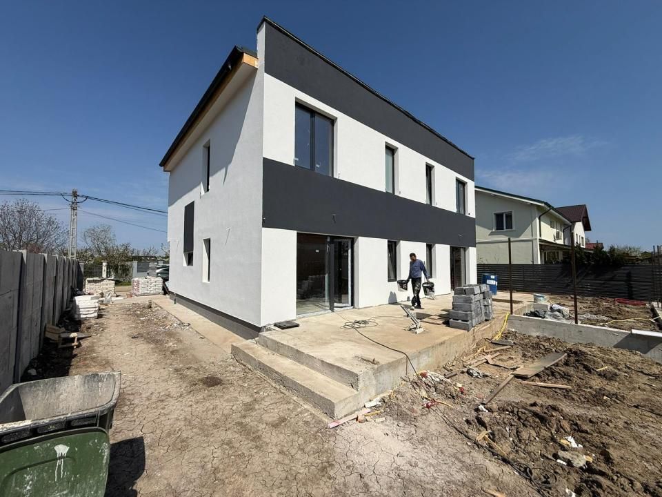 Casă cu 3 camere de vânzare în Berceni – fotografia 1 din 6