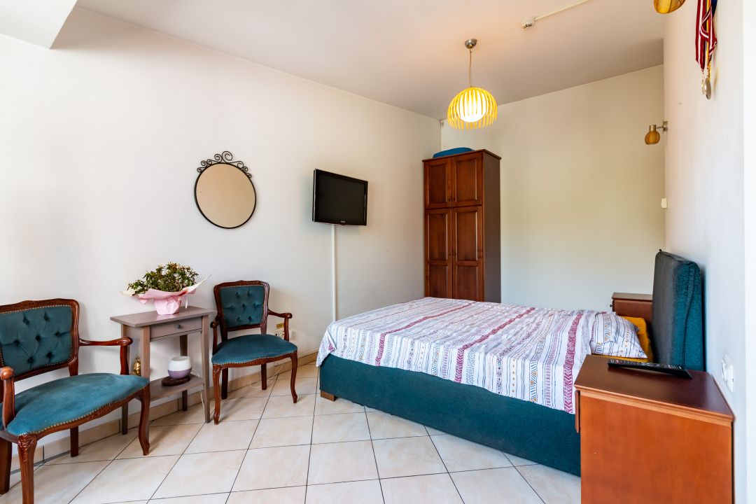 Casă cu 9 camere de vânzare în Unirii, București – fotografia 4 din 49