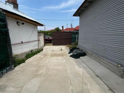 Casă cu 4 camere de vânzare în Central, Cuparu – fotografia 5 din 31