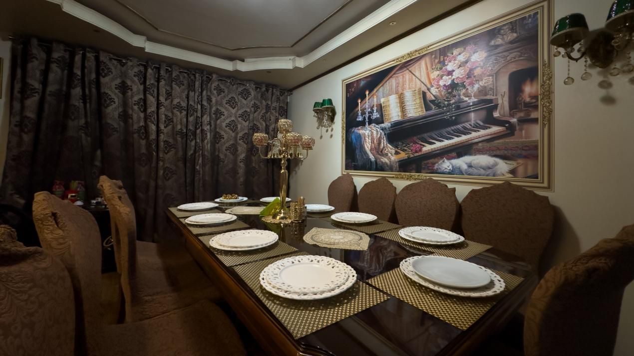 Casă cu 9 camere de vânzare în Afumați – fotografia 1 din 17