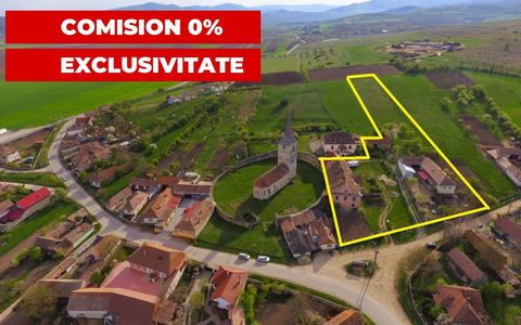 Casă cu 15 camere de vânzare în Central, Cricau
