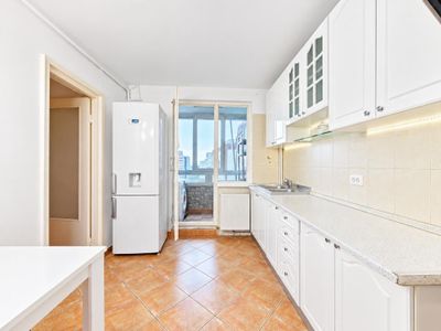 Apartament cu 3 camere de vânzare în Centrul Civic, Brașov – fotografia 5 din 16
