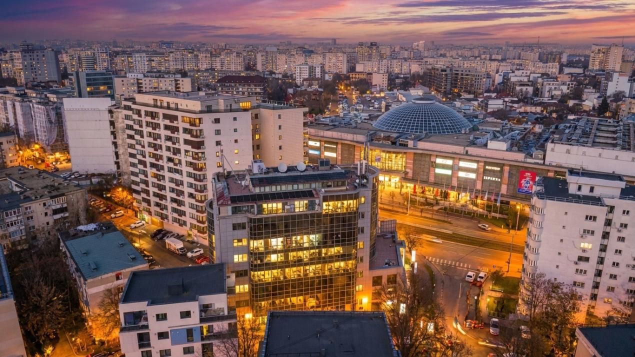 Spațiu de birouri cu 18 camere de vânzare în Vitan Mall, București – fotografia 2 din 11