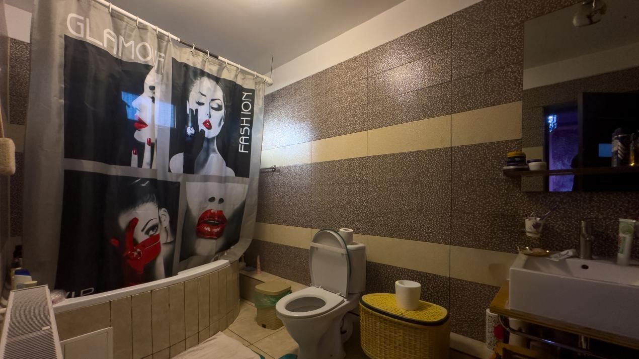 Casă cu 9 camere de vânzare în Afumați – fotografia 9 din 17