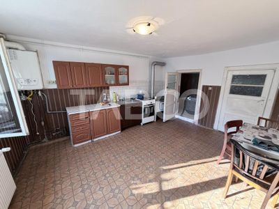 Casă cu 3 camere de vânzare în Sura Mare – fotografia 5 din 12