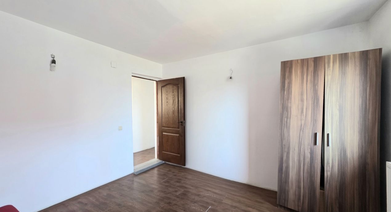 Casă cu 6 camere de vânzare în Km 5, Constanța – fotografia 9 din 18