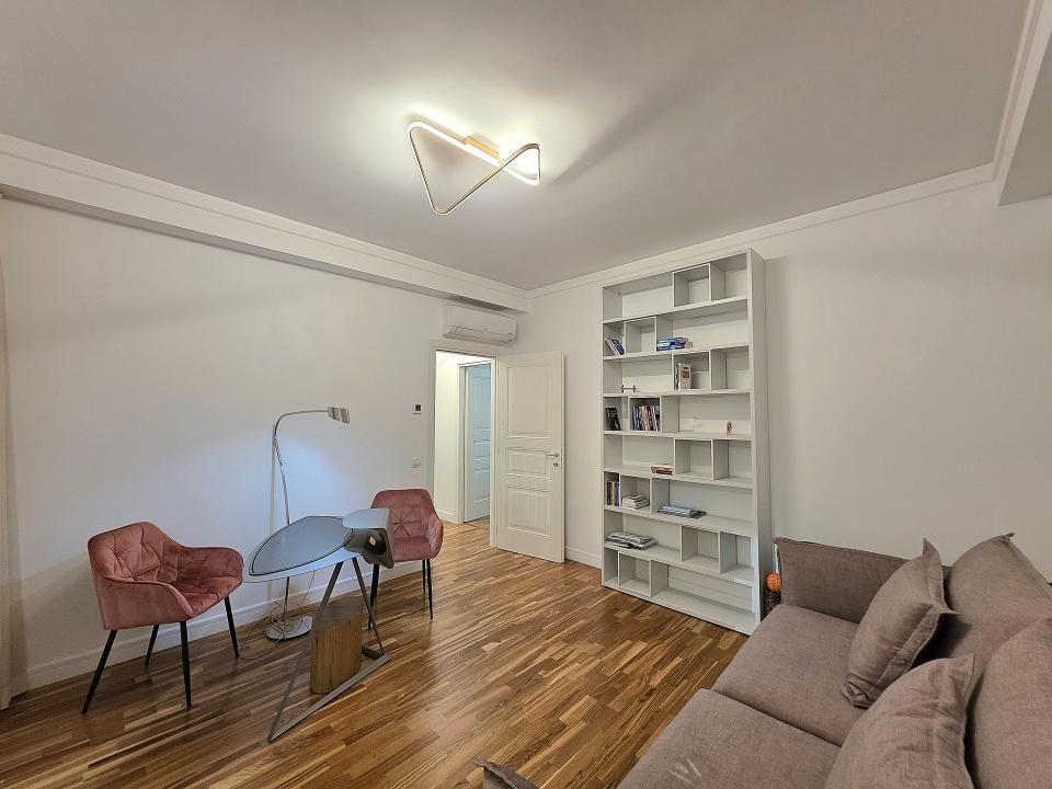 Apartament cu 3 camere de vânzare în Calea Victoriei, București – fotografia 45 din 68