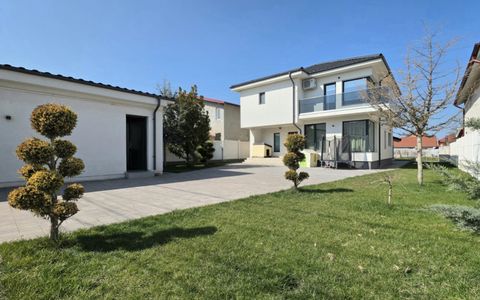 Casă cu 3 camere de vânzare în Năvodari