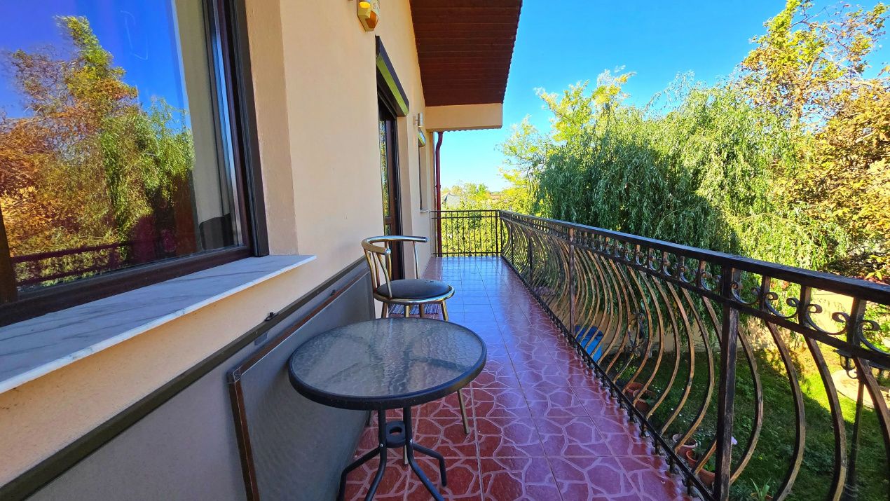 Casă cu 8 camere de vânzare în Central, Afumați – fotografia 15 din 91