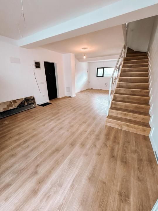 Casă cu 4 camere de vânzare în Central, Tunari – fotografia 9 din 28