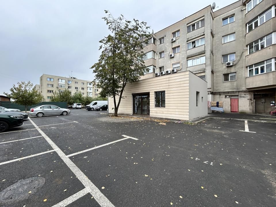 Spațiu comercial cu 30 camere de vânzare în Central, Popești-Leordeni – fotografia 3 din 14