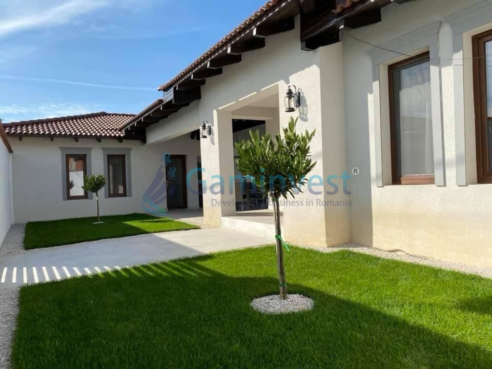 Hotel / pensiune cu 10 camere de vânzare în Cihei – fotografia 1 din 16