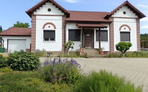 Casă cu 5 camere de vânzare în Cisnadioara