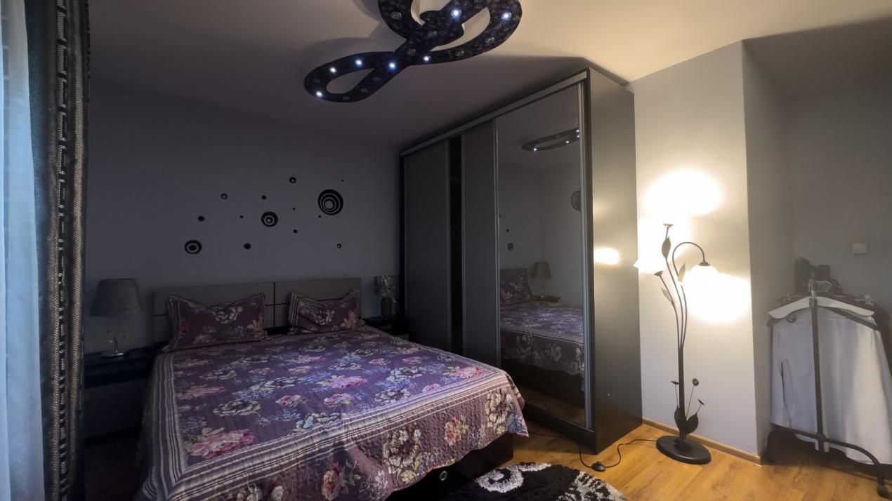 Casă cu 9 camere de vânzare în Afumați – fotografia 7 din 17