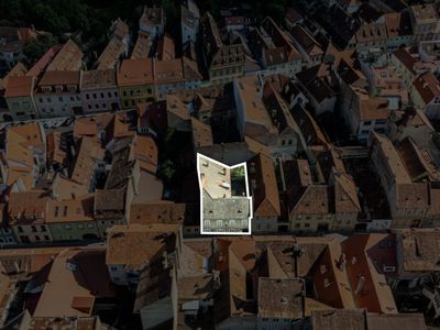 Casă cu 10 camere de vânzare în Ultracentral, Brașov – fotografia 5 din 30