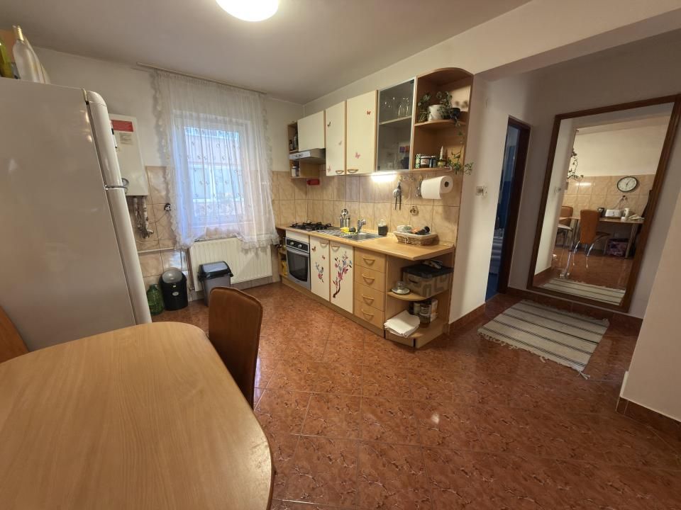 Apartament cu 2 camere de vânzare în Manastur / Edgar Quinet, Cluj-Napoca – fotografia 4 din 14