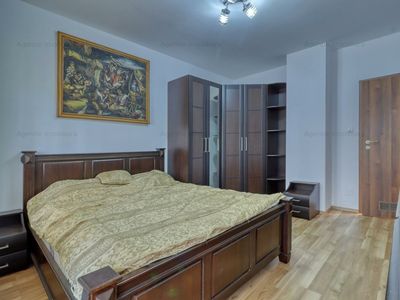 Apartament cu 3 camere de vânzare în Antiaeriana, București – fotografia 3 din 19