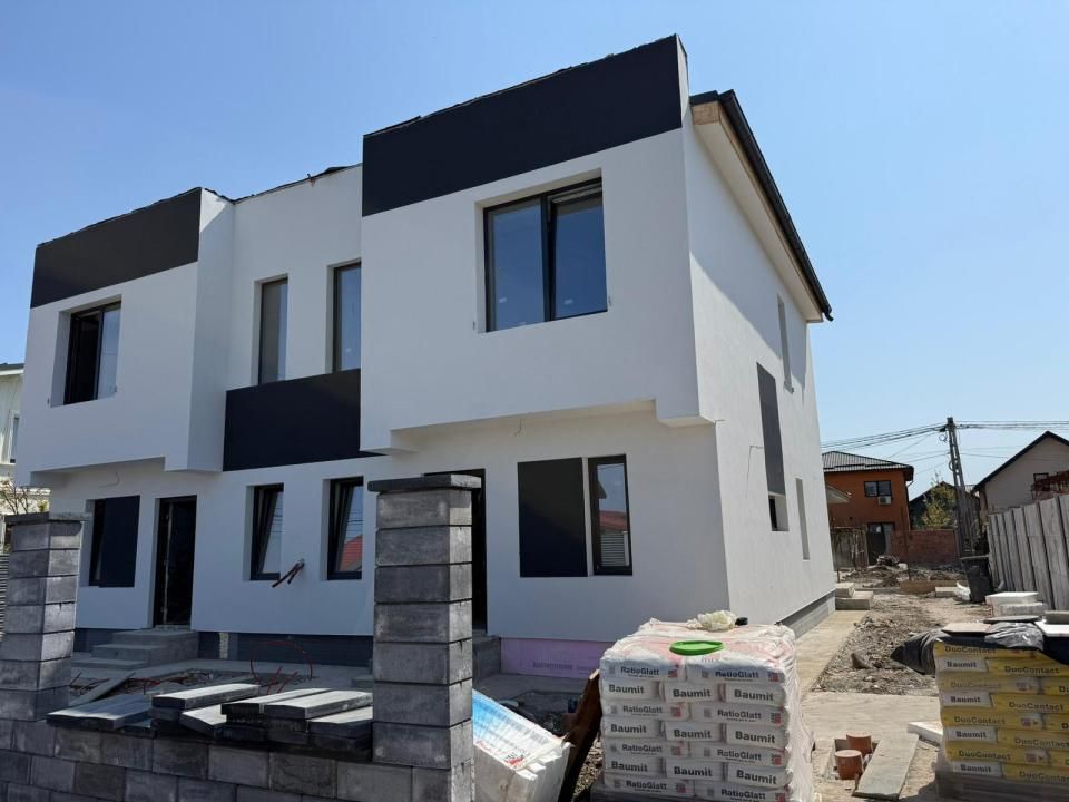 Casă cu 3 camere de vânzare în Berceni – fotografia 2 din 6