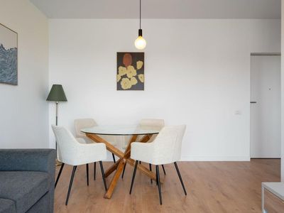 Apartament cu 2 camere de închiriat în Central, Tunari – fotografia 2 din 19
