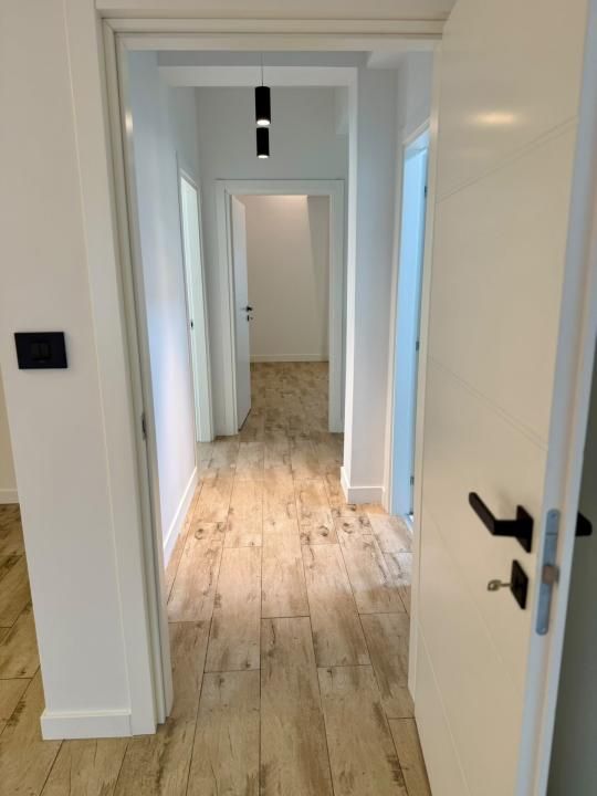 Casă cu 4 camere de vânzare în Nord-Est, Afumați – fotografia 6 din 18