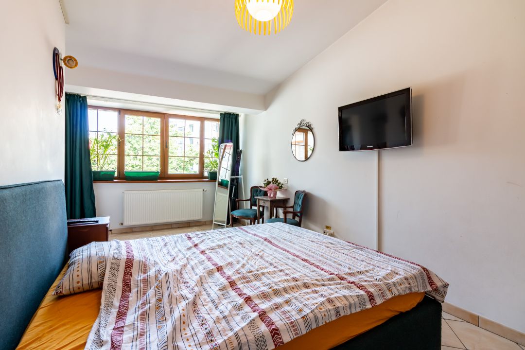 Casă cu 9 camere de vânzare în Unirii, București – fotografia 7 din 49