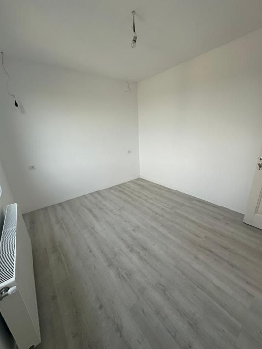Casă cu 5 camere de vânzare în Dascalu – fotografia 26 din 33
