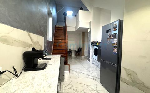 Apartament cu 3 camere de vânzare în Central, Oradea