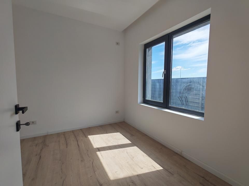 Casă cu 4 camere de vânzare în Tunari – fotografia 21 din 48