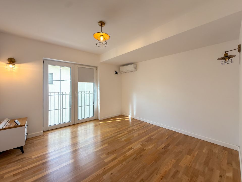 Casă cu 4 camere de vânzare în Central, Otopeni – fotografia 13 din 22