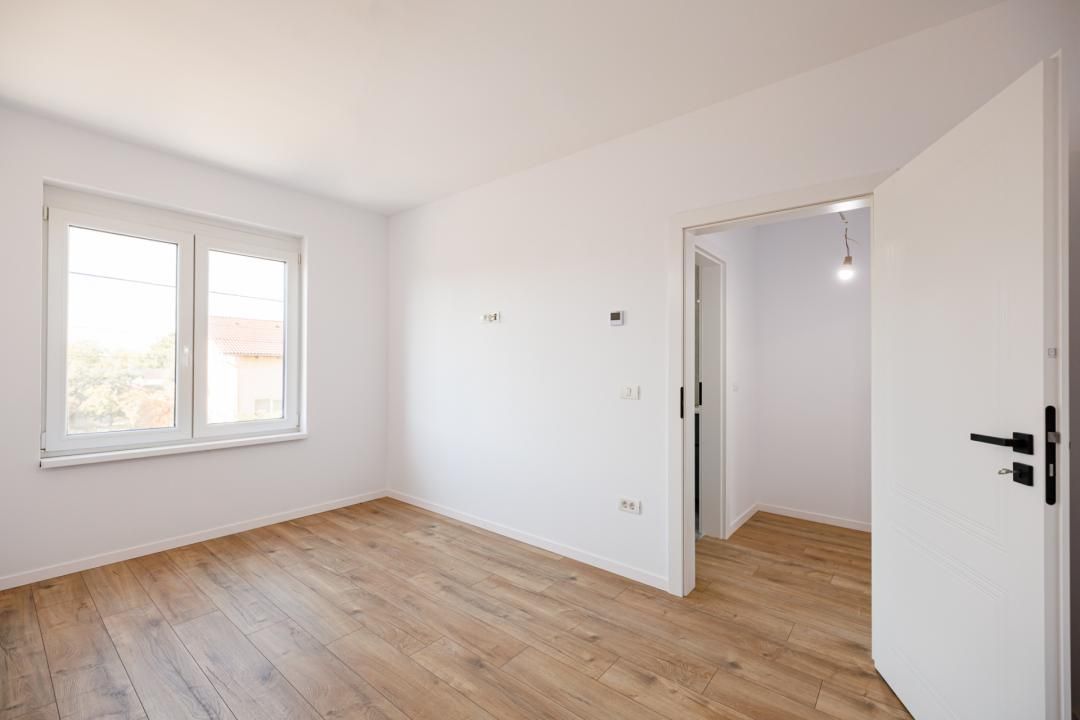 Casă cu 4 camere de vânzare în Moșnița Nouă – fotografia 27 din 56
