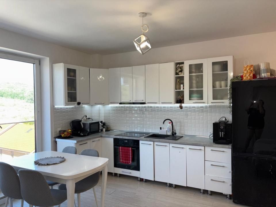 Apartament cu 3 camere de vânzare în Central, Chinteni – fotografia 7 din 27