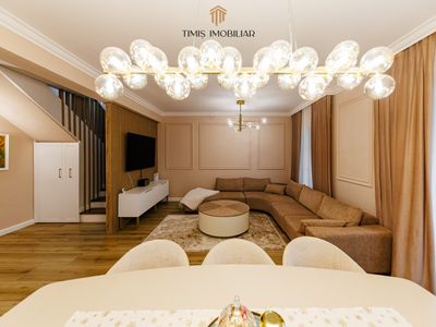 Casă cu 4 camere de vânzare în Dumbrăvița – fotografia 3 din 57