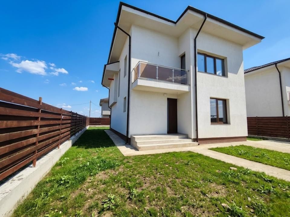 Casă cu 5 camere de vânzare în Tunari – fotografia 2 din 7