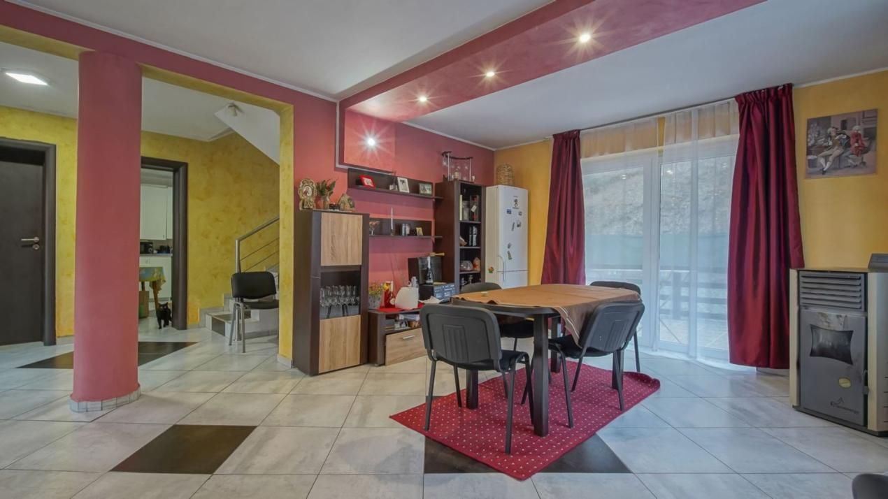 Casă cu 6 camere de vânzare în Sud, Brașov – fotografia 5 din 18