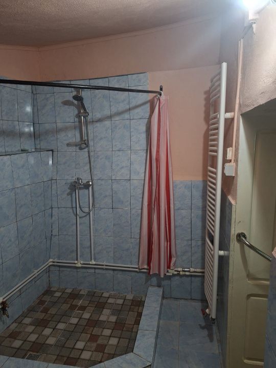 Casă cu 3 camere de vânzare în Central, Cricau – fotografia 53 din 54