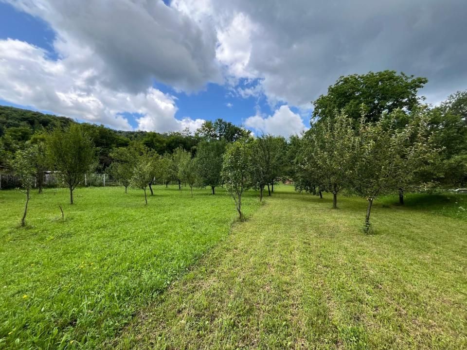 Casă cu 5 camere de vânzare în Central, Pucioasa-Sat – fotografia 12 din 19