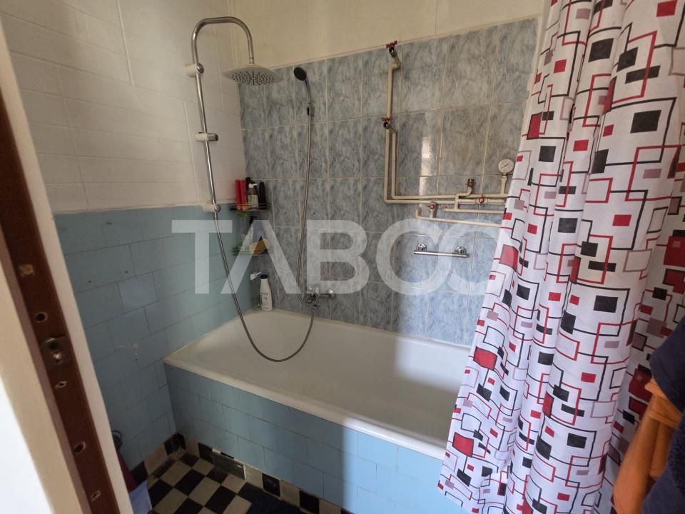 Casă cu 2 camere de vânzare în Făgăraș – fotografia 6 din 8