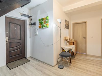 Apartament cu 3 camere de vânzare în Tractorul, Brașov – fotografia 4 din 17