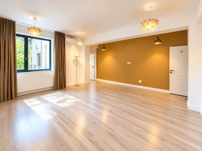 Spațiu de birouri cu 1 cameră de închiriat în Pipera, București – fotografia 2 din 4