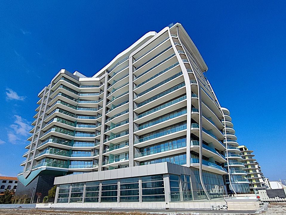 Apartament cu 2 camere de vânzare în Central, Mamaia-Sat – fotografia 1 din 36