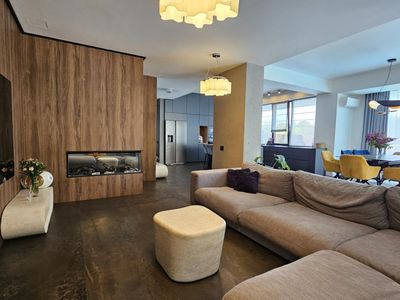 Casă cu 4 camere de vânzare în Central, Corbeanca – fotografia 2 din 40