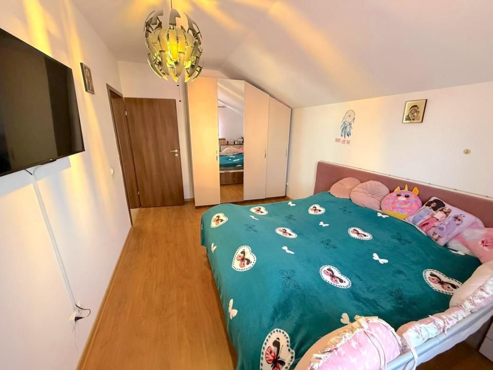 Casă cu 4 camere de vânzare în Central, Berceni – fotografia 13 din 44