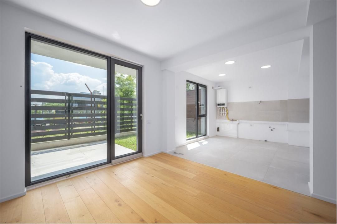 Casă cu 5 camere de vânzare în Pipera, București – fotografia 2 din 26
