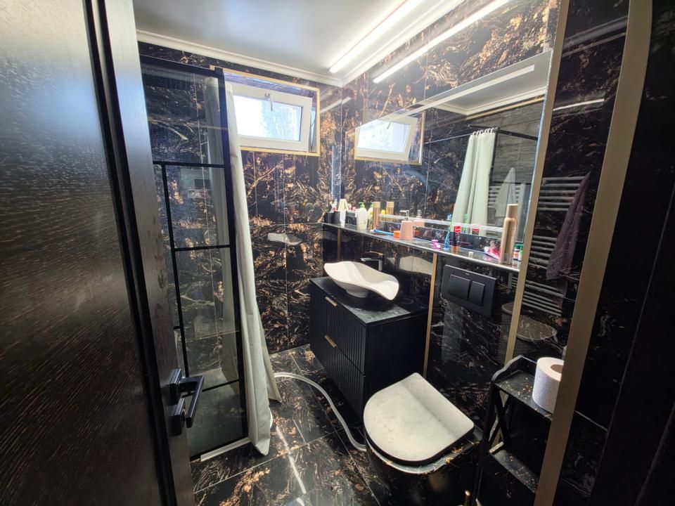 Apartament cu 4 camere de vânzare în Tomis Nord, Constanța – fotografia 7 din 17