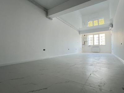 Apartament cu 2 camere de vânzare în Mamaia – fotografia 2 din 12